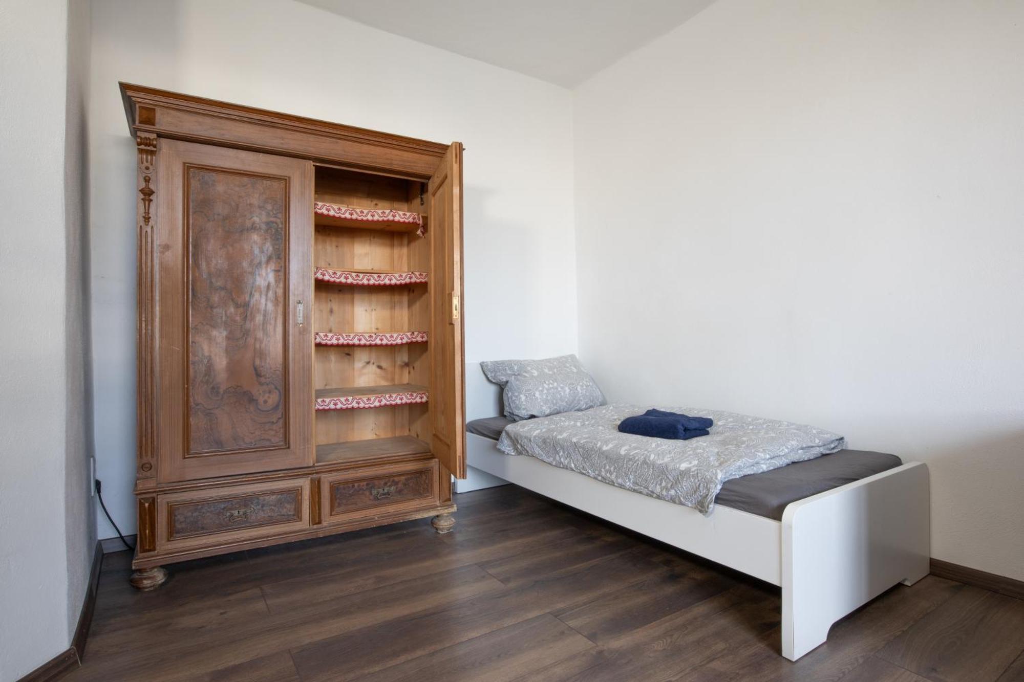 Urige Wohnung Mit Zwei Betten Und Genialer Kueche Mugeln Luaran gambar